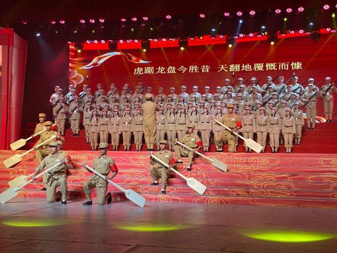 男朋友很喜欢听《青雪故事》，是做什么的呀？游戏画面